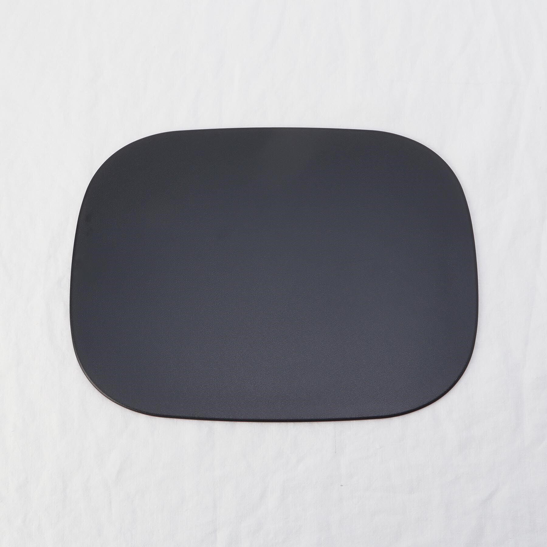 212 KITCHEN STORE「むすび 13.0寸 くつわランチョマット（ノンスリップ) 朱」|食器・キッチングッズ|