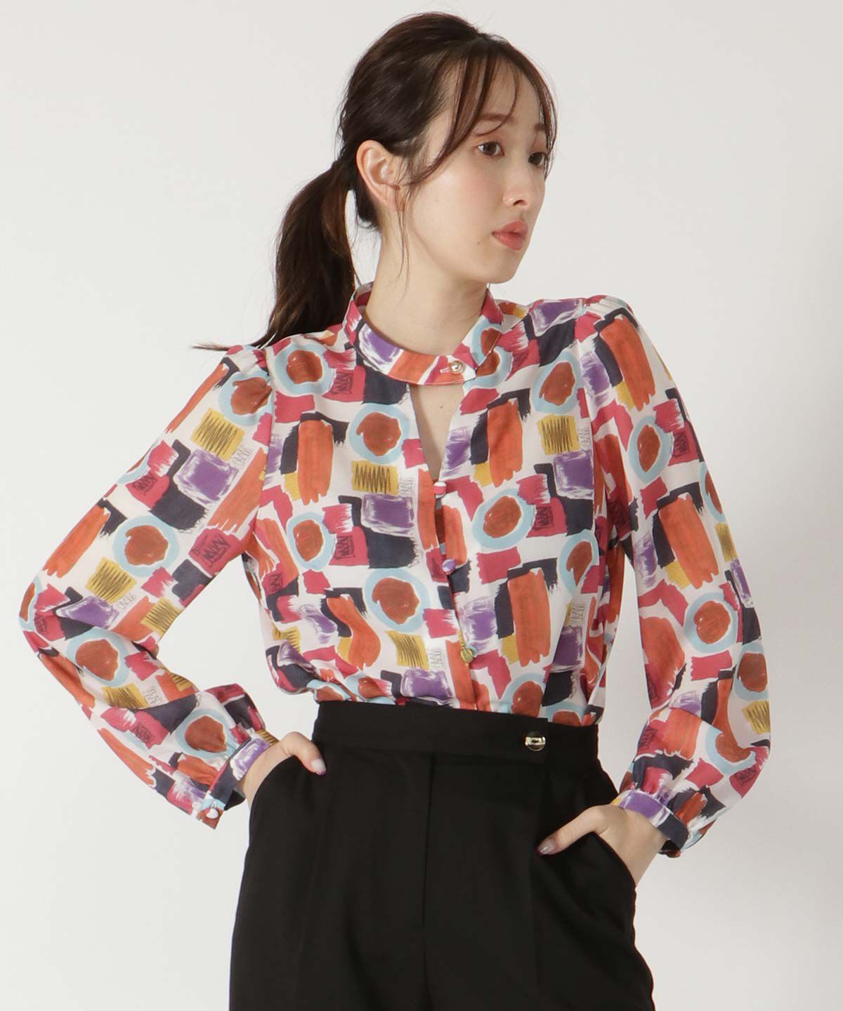 REDYAZEL「カラフルペイントデコルテあきブラウス」|シャツ・ブラウス|