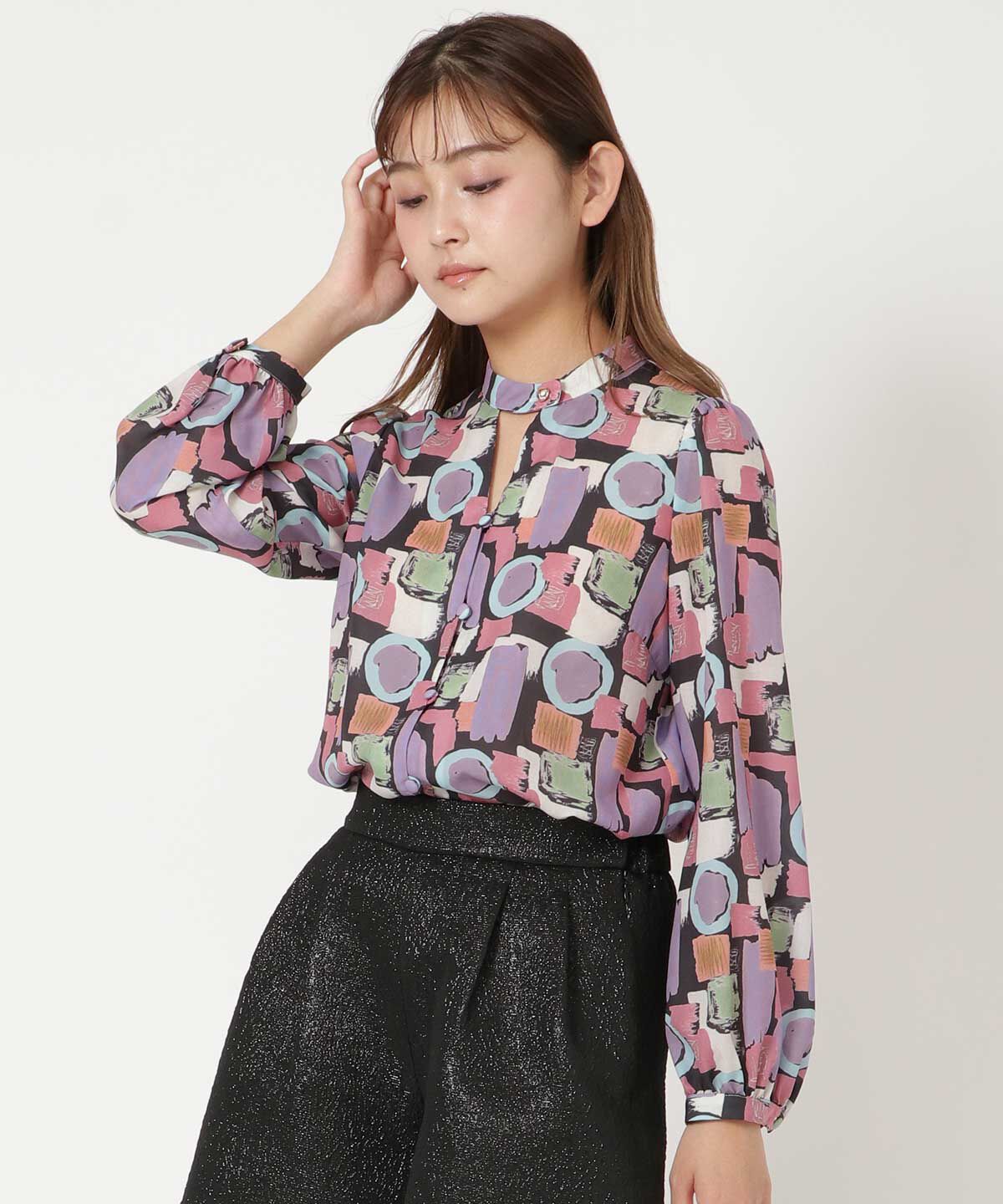 REDYAZEL「カラフルペイントデコルテあきブラウス」|シャツ・ブラウス|