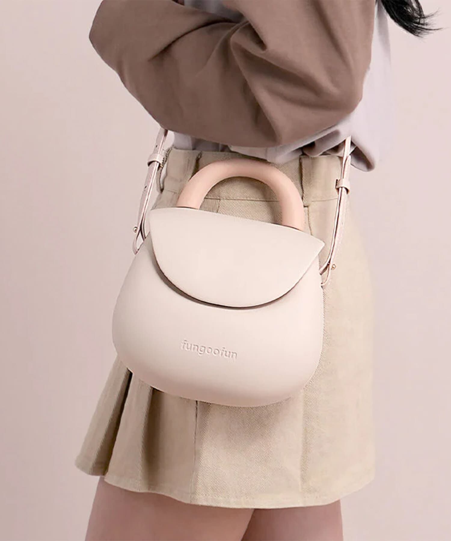 fungoofun「【WEB限定】EVAラウンドハンドバッグ/G-0013」|ショルダー・メッセンジャー|