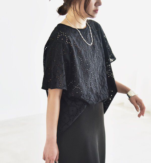 quaranciel「quaranciel:〈手洗い可能〉フラワー 刺繍 アイレット ハーフスリーブ プルオーバー」|シャツ・ブラウス|