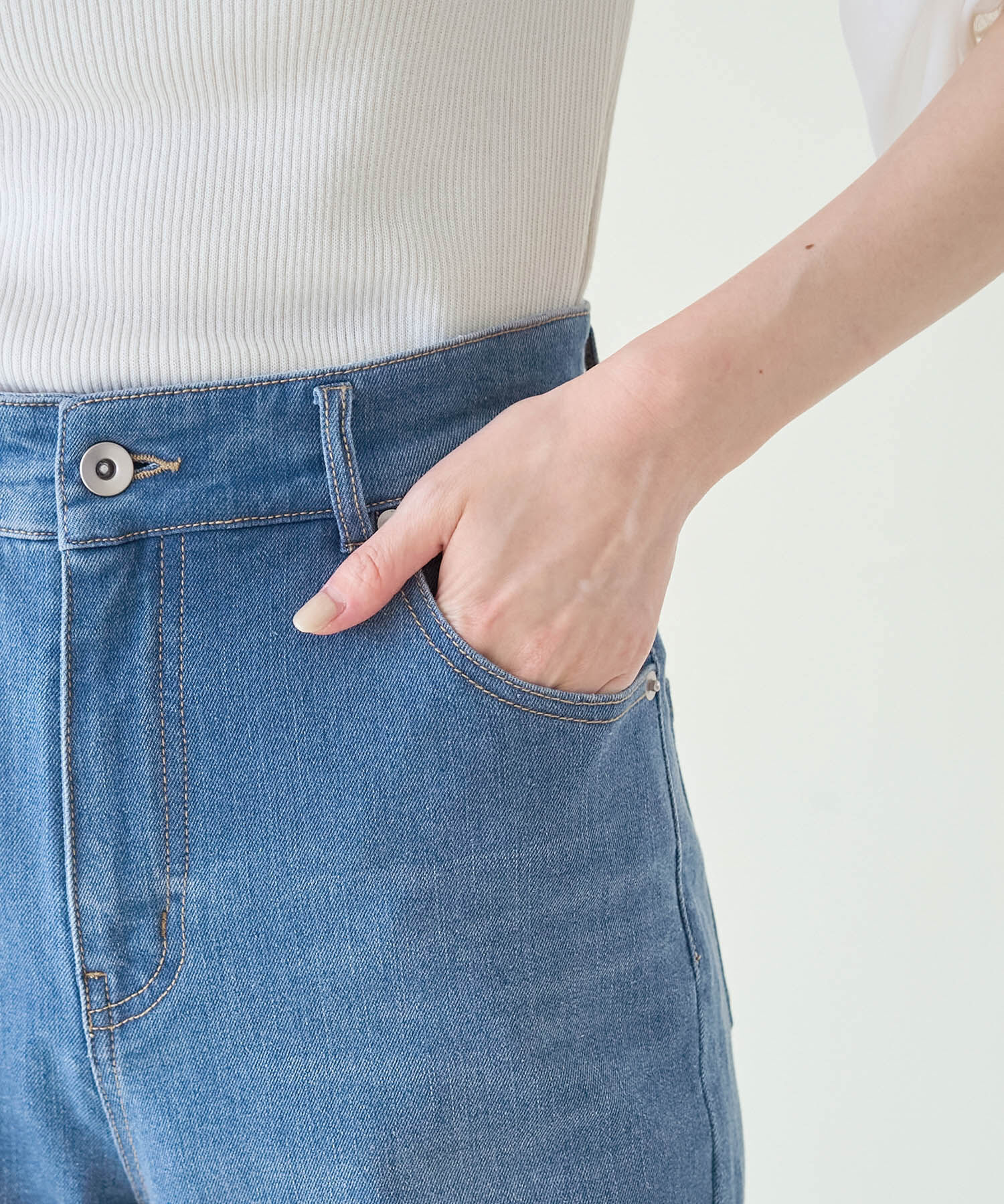 Rope&rsquo;Picnic「【ウエスト革命デニム】ウエストシェイプフレアデニムパンツ/新色追加」|デニム|