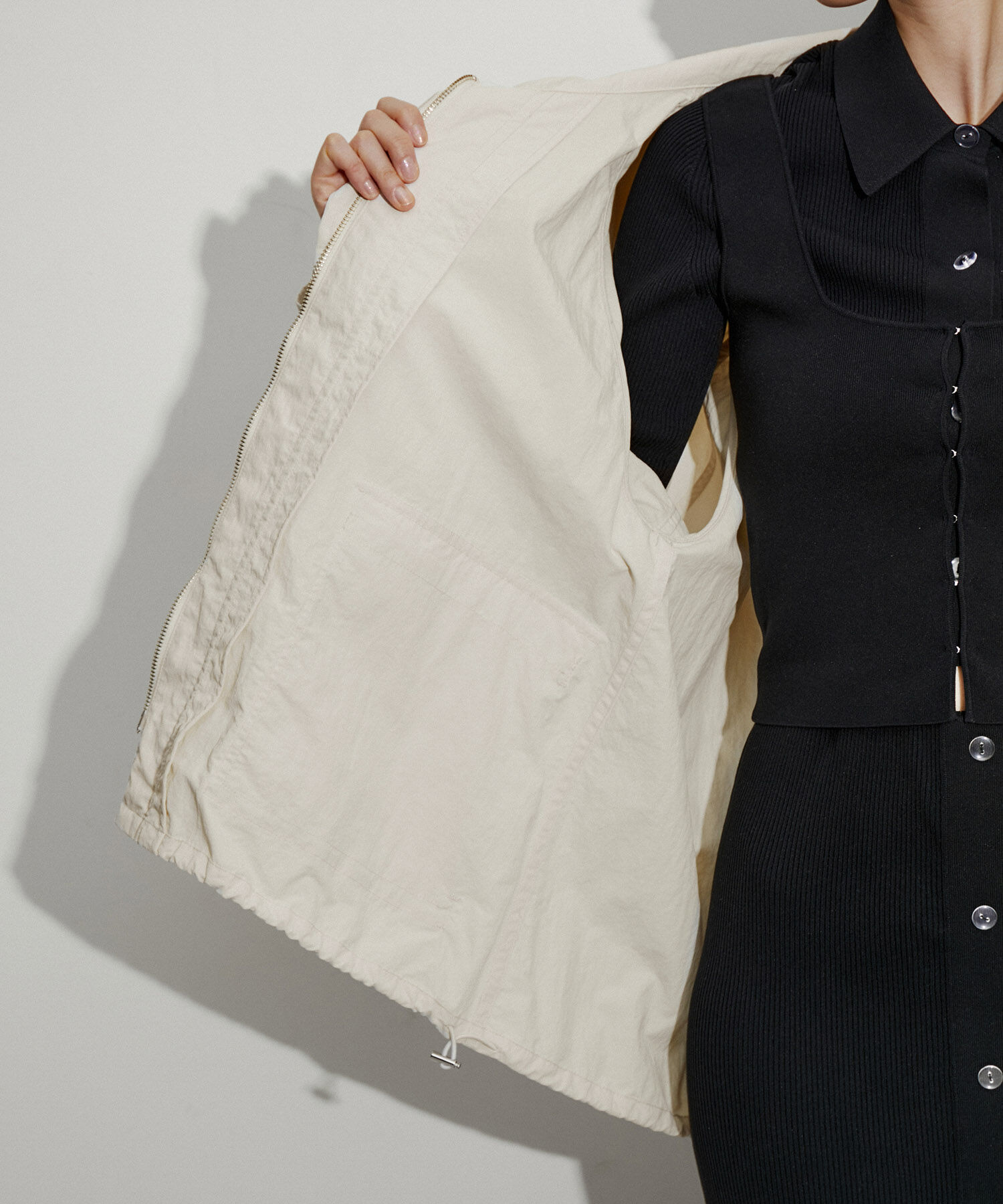 ADAM ET ROPE'「【サステナブル】スタンドカラーブルゾン」|ブルゾン・スタジャン|