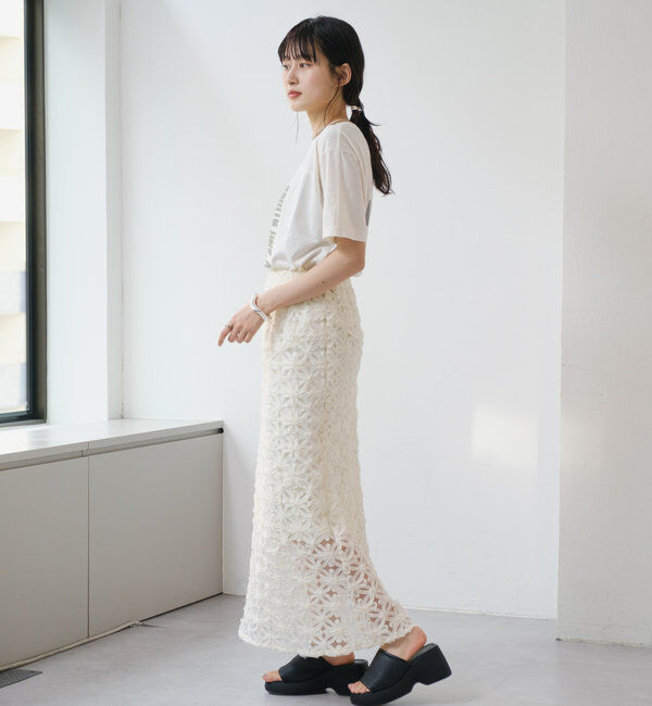  「【WEB限定/ウエストゴム/ペチコート付き】フラワーシアースカート」|スカート|