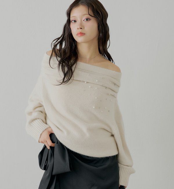  「ビジュー付きアンゴラオフショルニット」|ニット・セーター|
