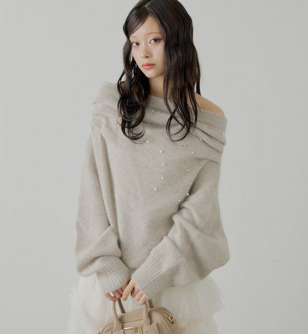  「ビジュー付きアンゴラオフショルニット」|ニット・セーター|