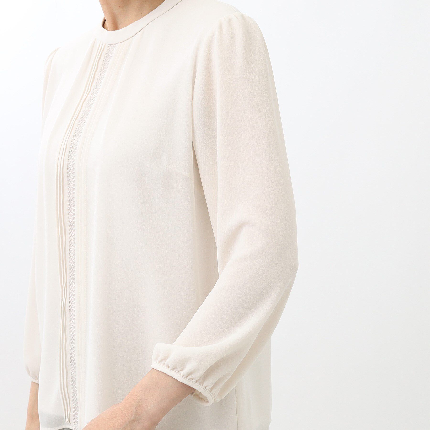 Reflect「【ジャケットのインナーにおすすめ】フロントディティールブラウス」|シャツ・ブラウス|