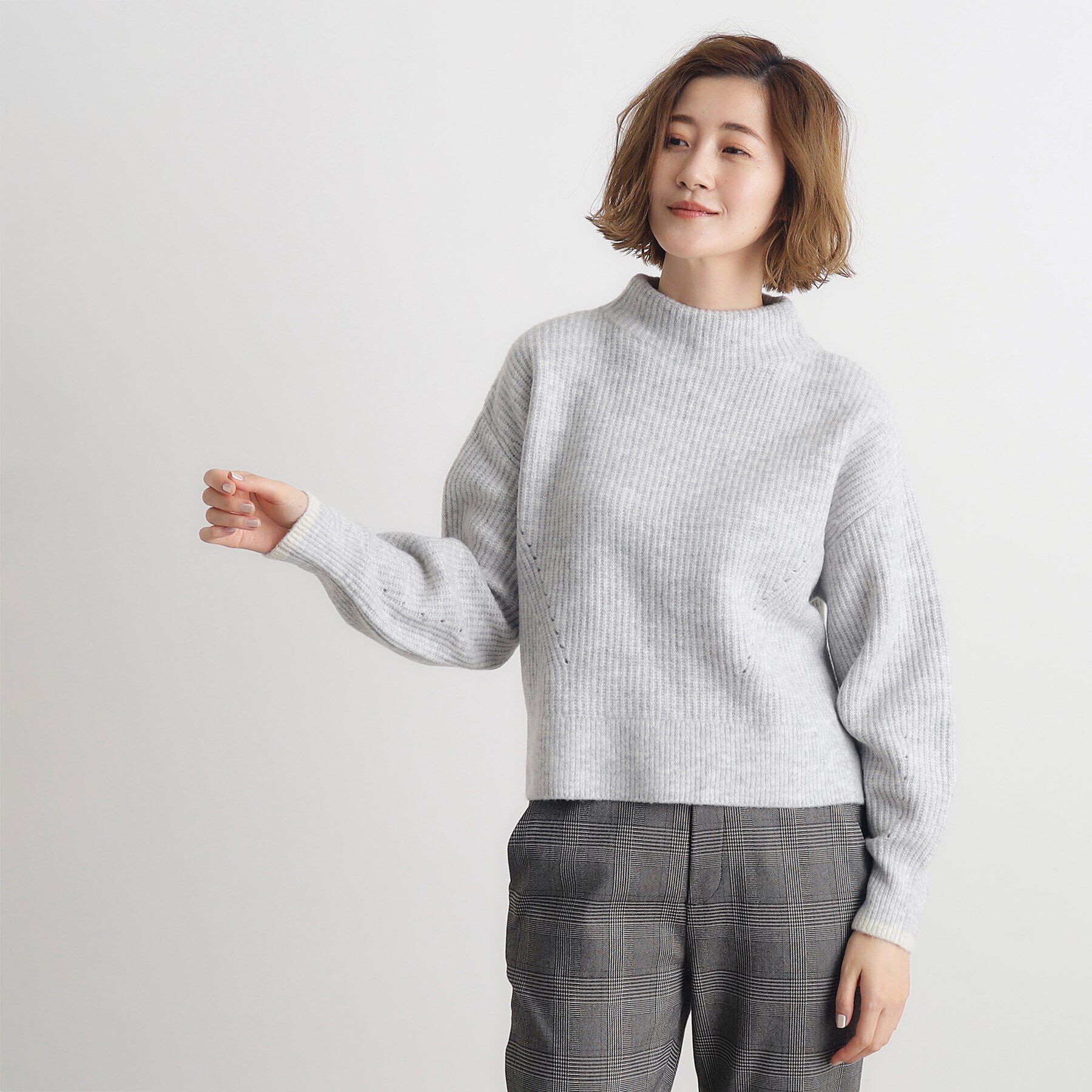 grove「【雑誌掲載】洗えるミルドライクウール混畔ボトルネックニット」|ニット・セーター|