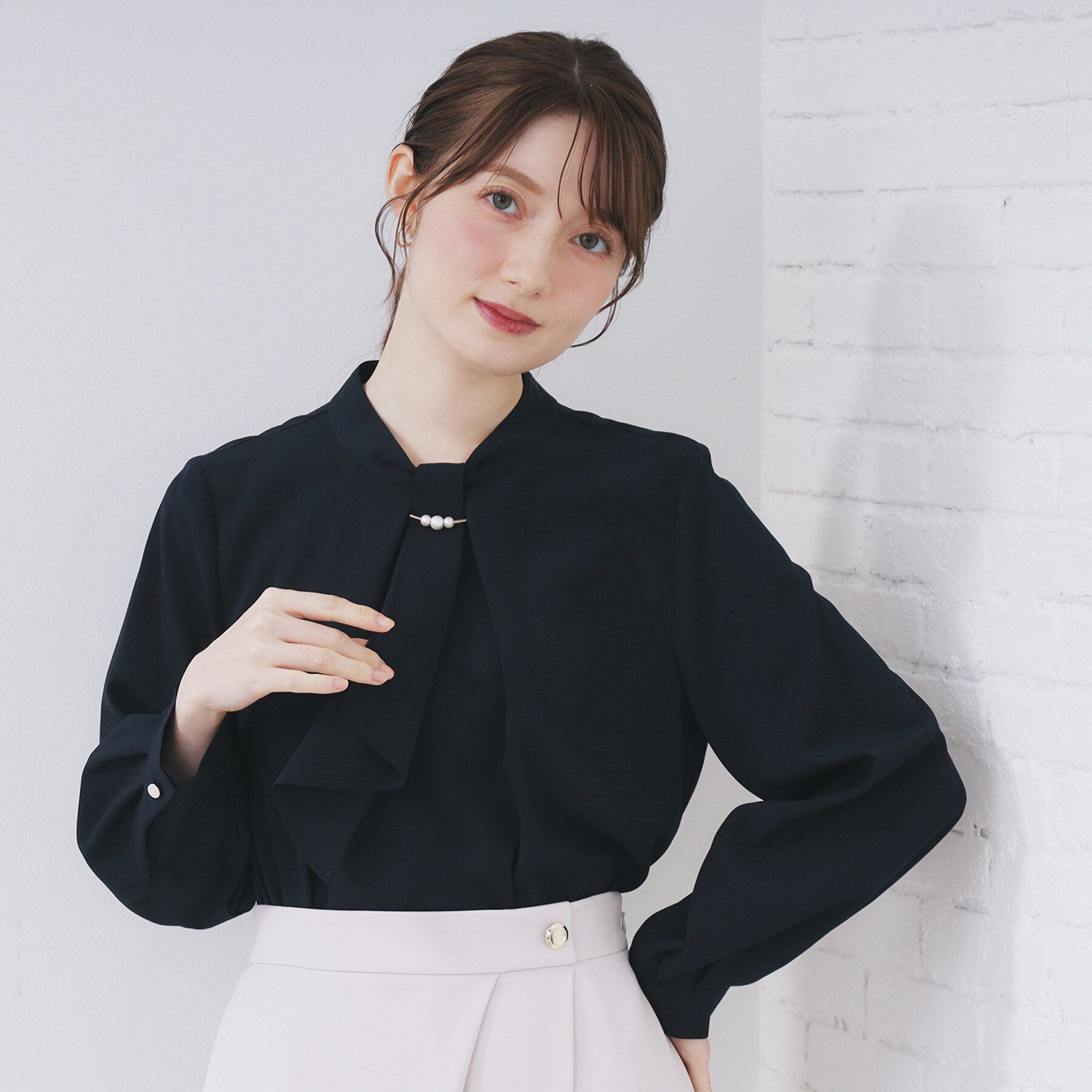 index「ボウタイタックブラウス【洗濯機OK/防シワ】《XS～3L》」|シャツ・ブラウス|ネイビー(094)