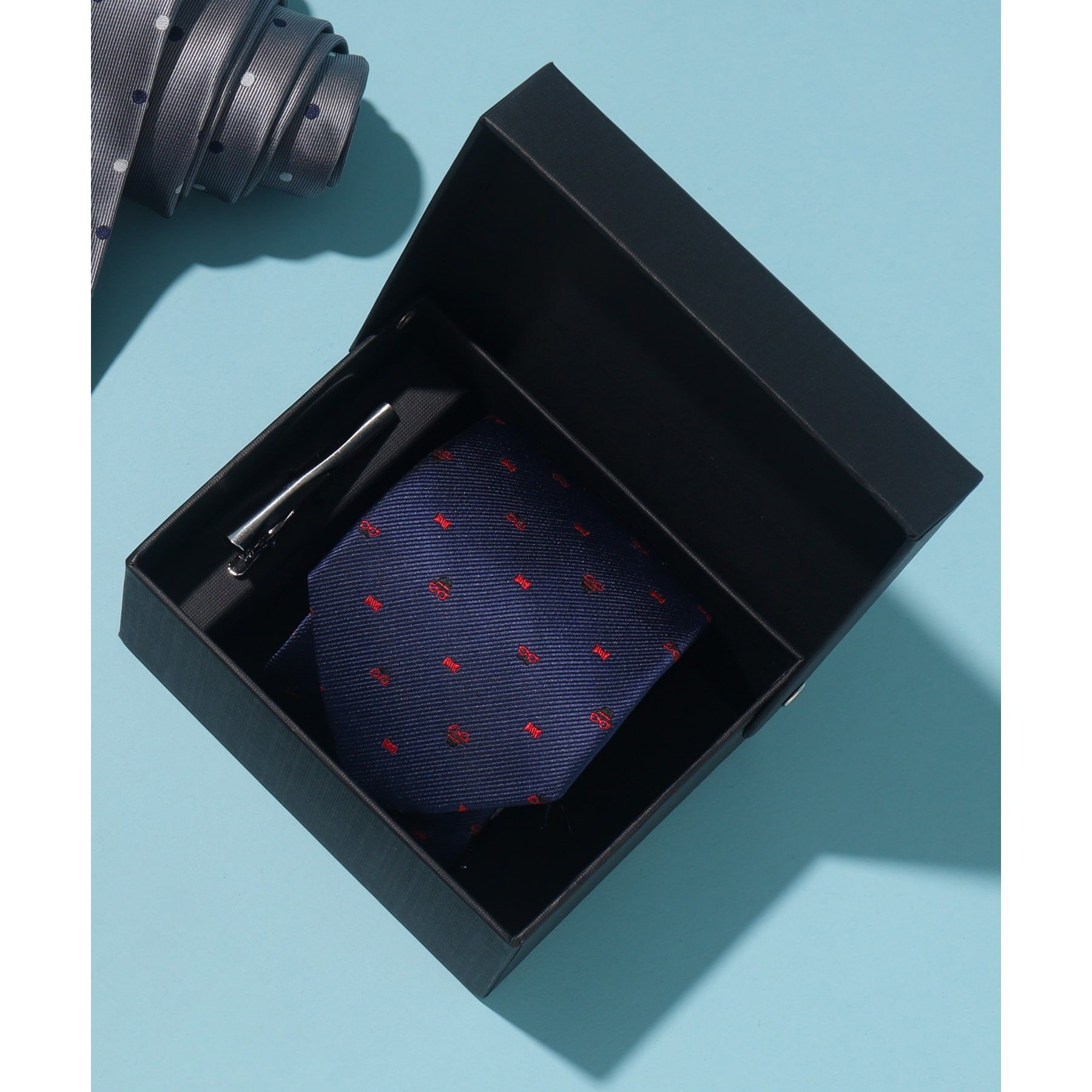 THE SHOP TK「ネクタイ＆タイピン ギフトBOXセット」|ネクタイ・蝶ネクタイ|ネイビー(493)