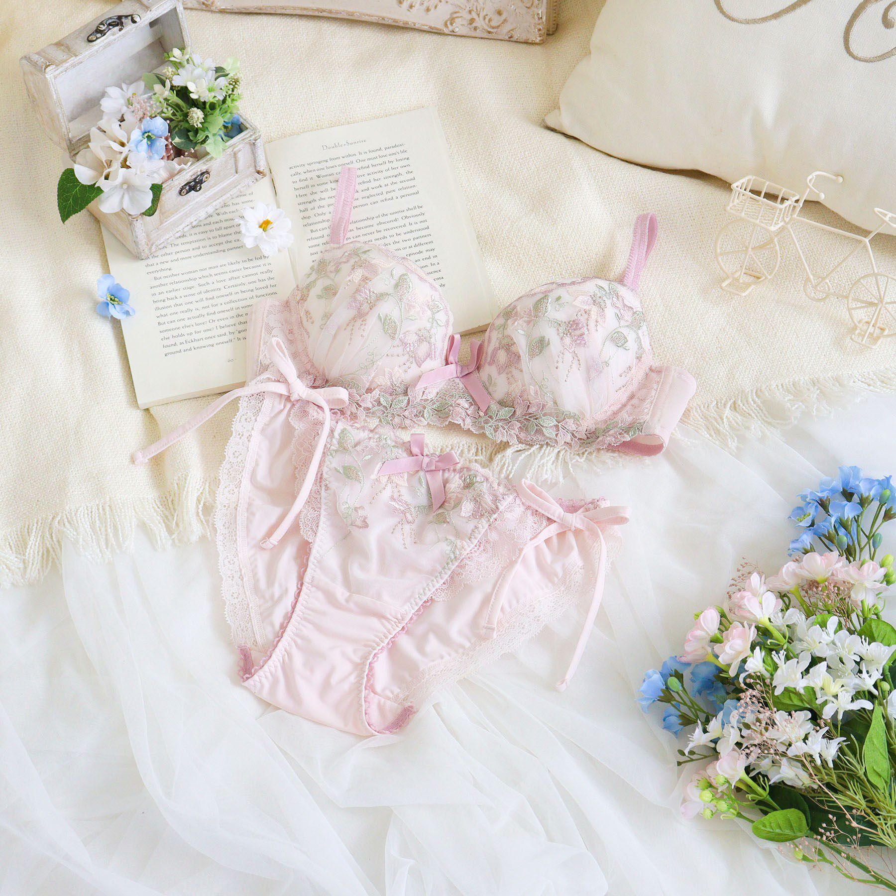 Risa Magli「ソア ブラジャー（B-D）＜スウィートリッチ＞」|インナー|