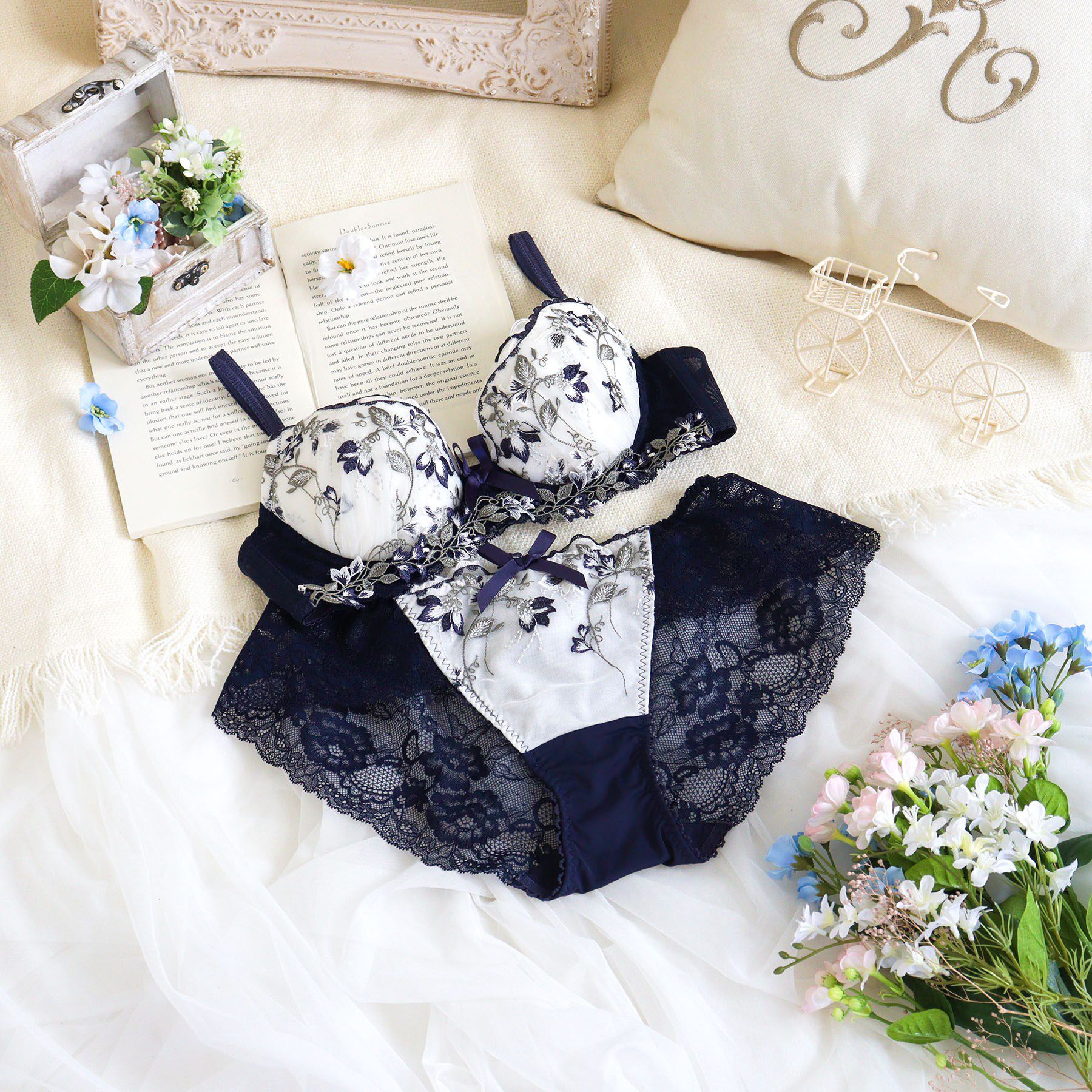 Risa Magli「ソア ブラジャー（B-D）＜スウィートリッチ＞」|インナー|