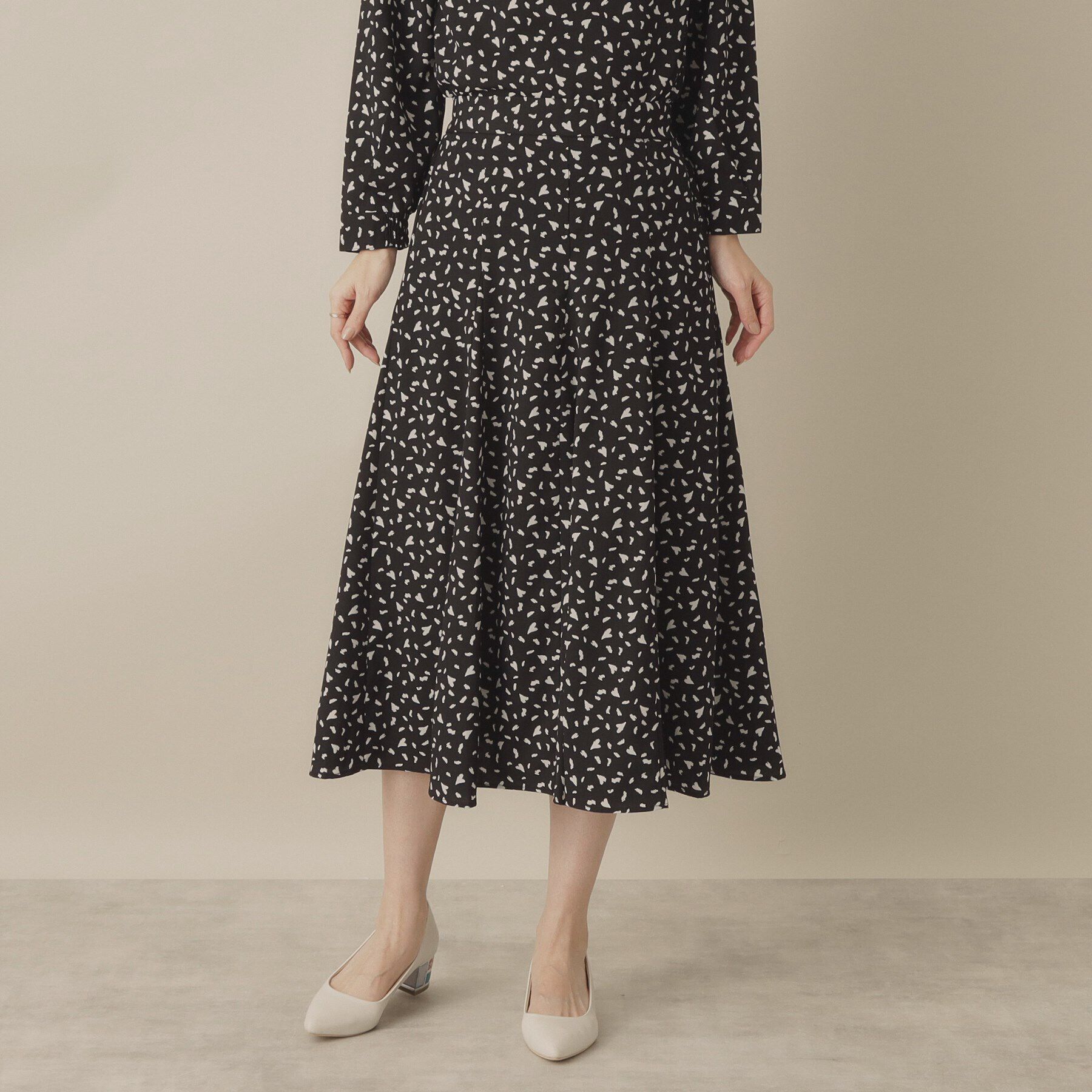 ITS&rsquo;DEMO「【手洗い可／セットアップ可／ウエストゴム】ハートプリントスカート」|スカート|