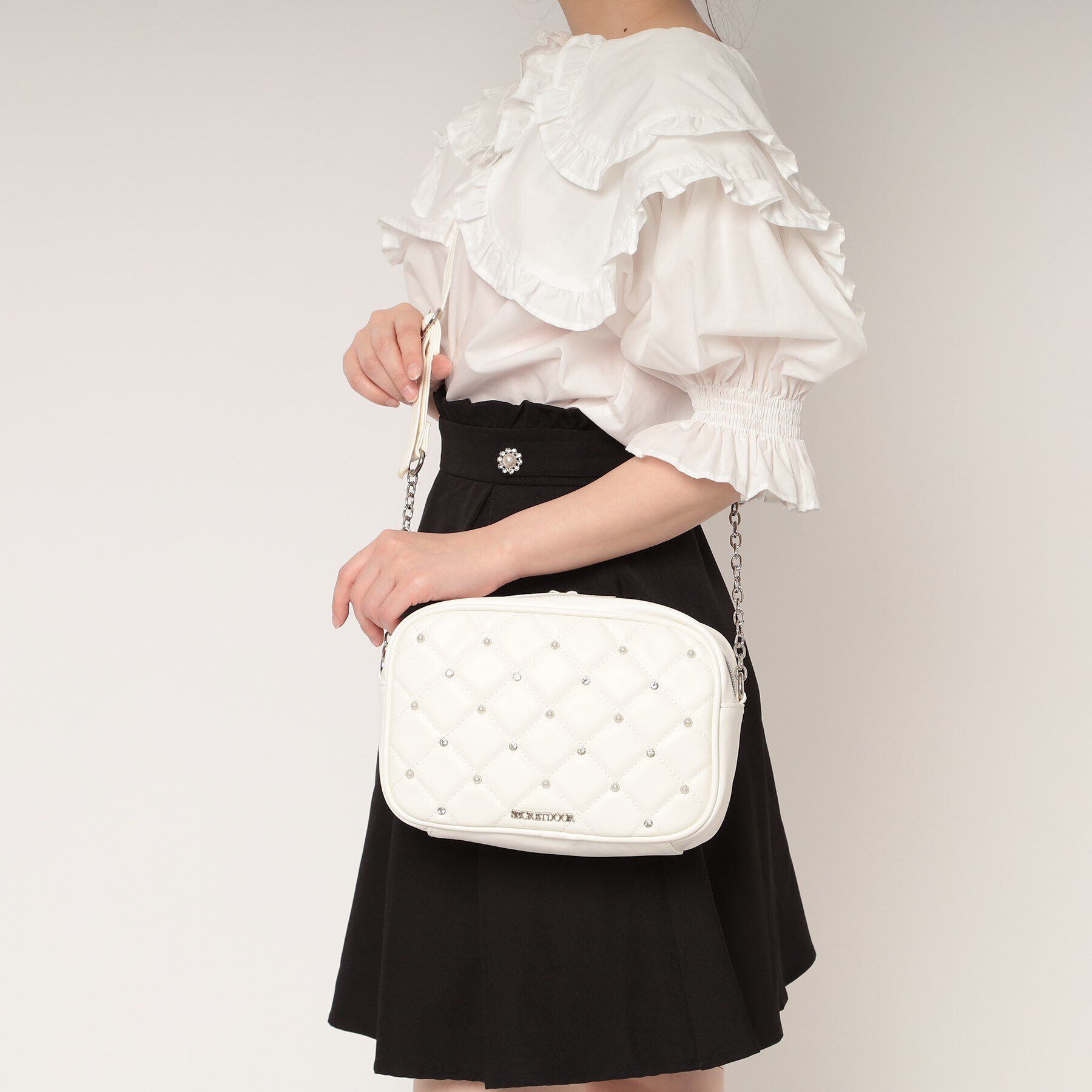 Ober Tashe「ストーン付ナッツショルダー」|ショルダー・メッセンジャー|