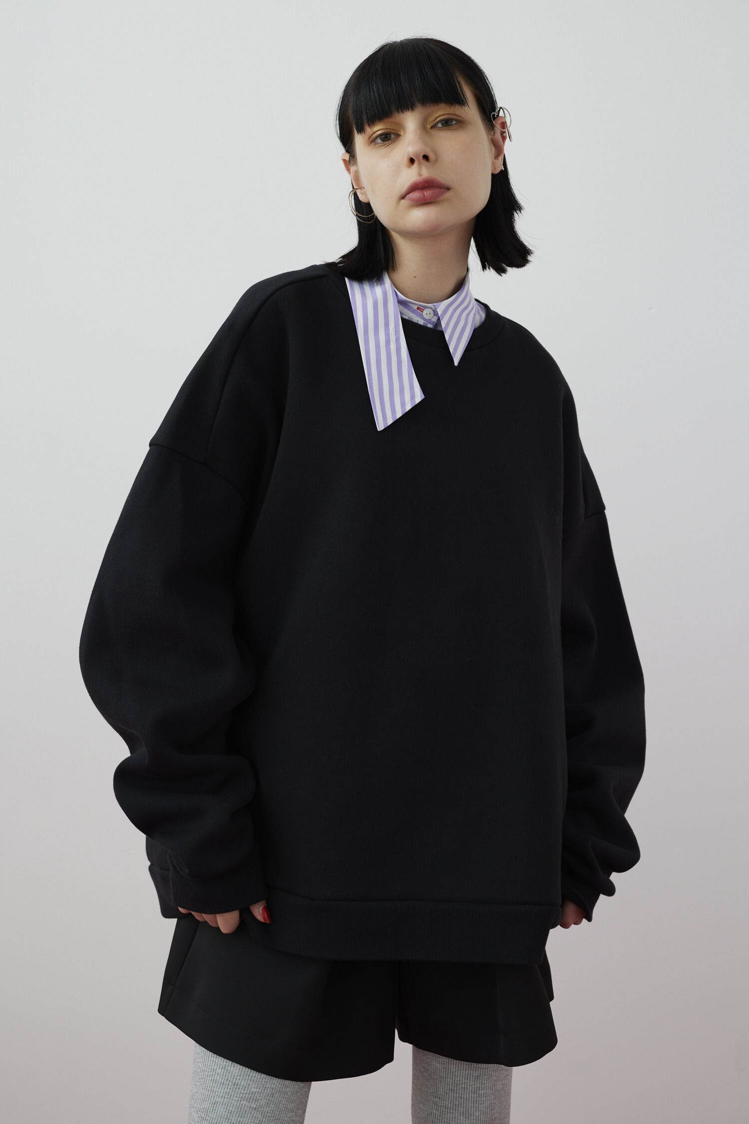 HeRIN.CYE「Over A-line tops」|シャツ・ブラウス|BLK
