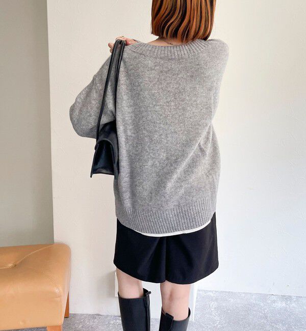 fredy emue「CASHMILE WOOL Vネックプルオーバー（ブローチ付き）」|ニット・セーター|