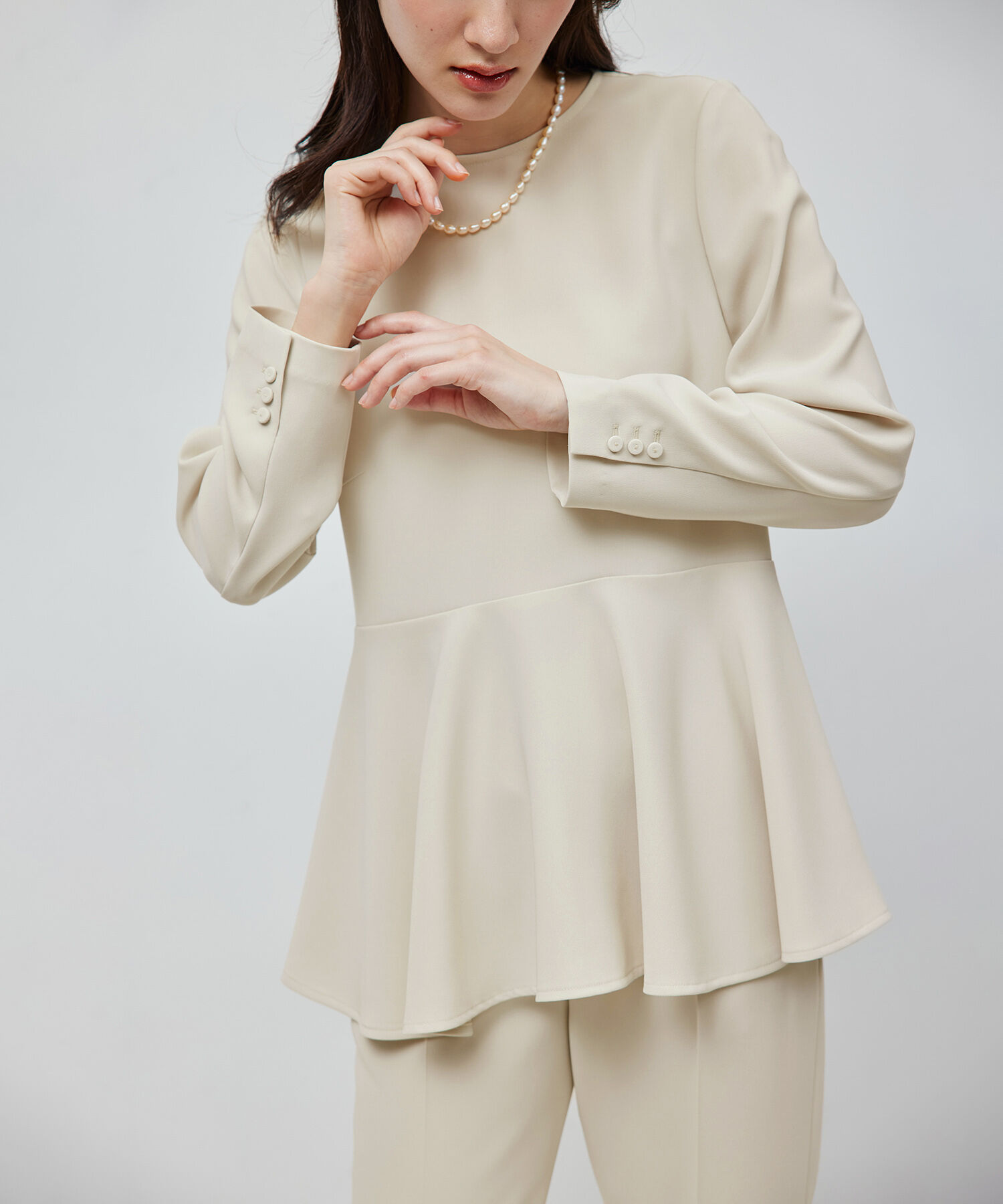 ROPE「トリアセテートダブルクロス ペプラムブラウス【セレモニー/通勤対応】【洗える】」|シャツ・ブラウス|
