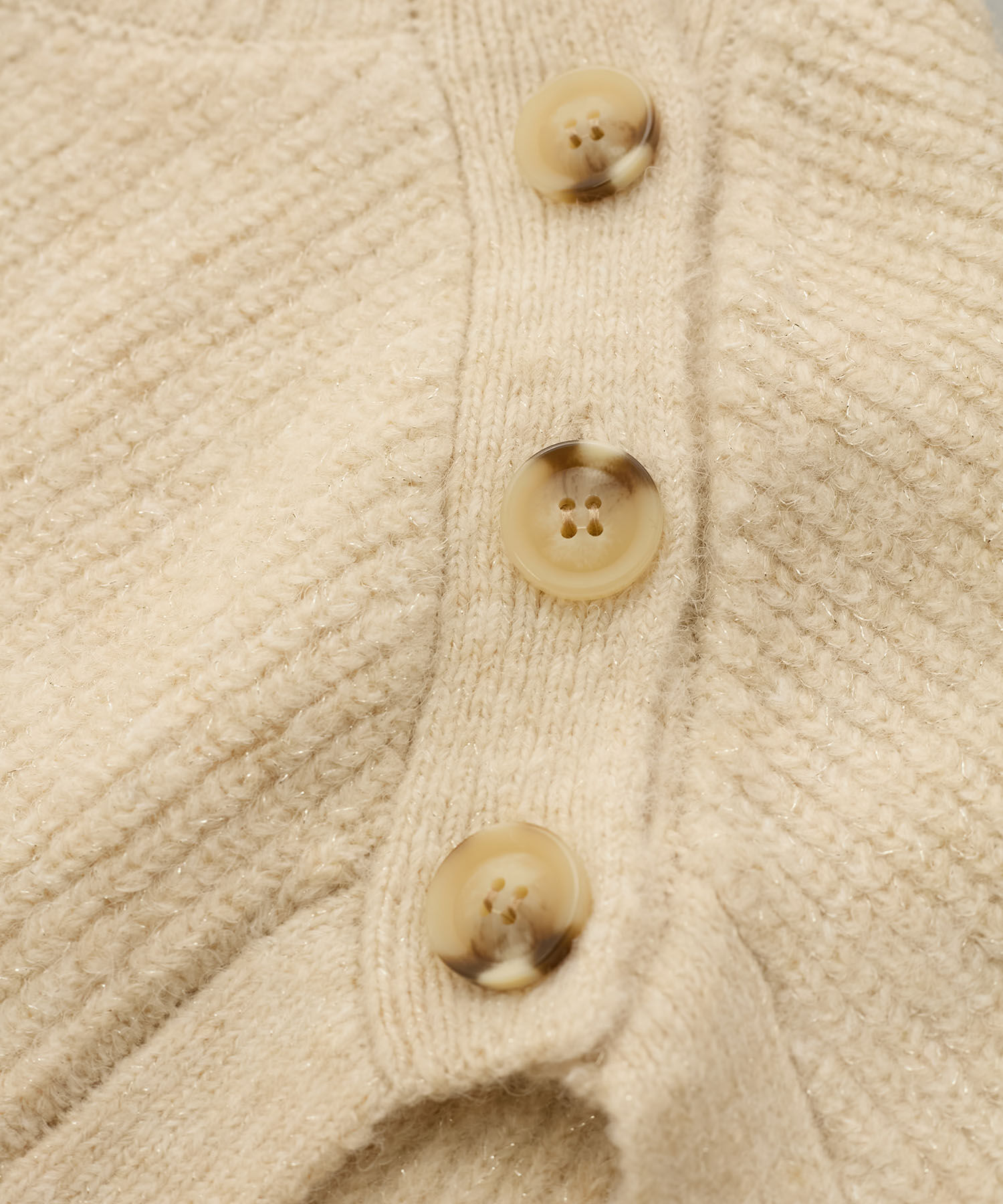VIS「ラメ混ボタンデザインポンチョベスト」|ニット・セーター|