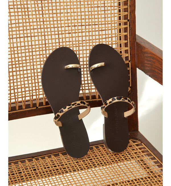  「【WEB限定サイズあり】【NICOLAS LAINAS】フラットサンダル」|サンダル|ゴールド