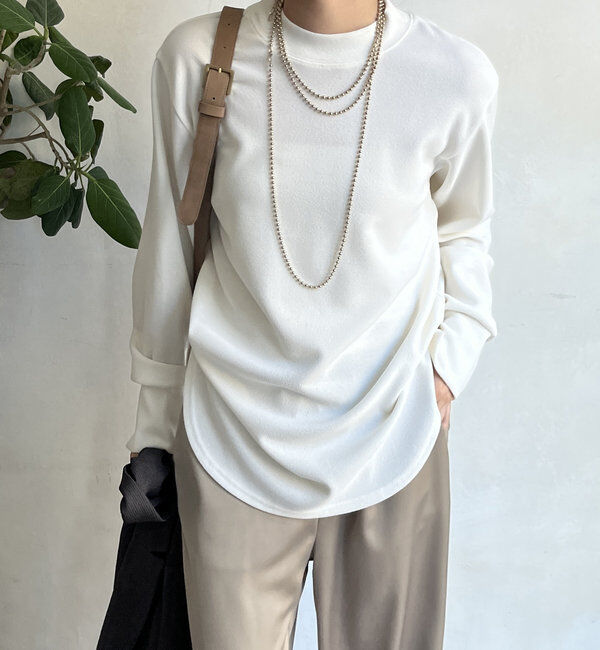  「【WEB限定】裾ラウンドカットトップス」|Tシャツ・カットソー|