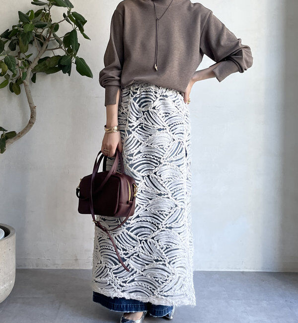  「【WEB限定】裾ラウンドカットトップス」|Tシャツ・カットソー|