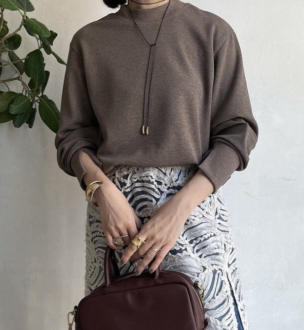  「【WEB限定】裾ラウンドカットトップス」|Tシャツ・カットソー|