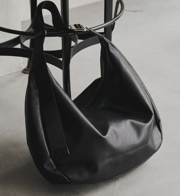  「ソフトレザーラウンドビッグショルダーバッグ」|ショルダー・メッセンジャー|