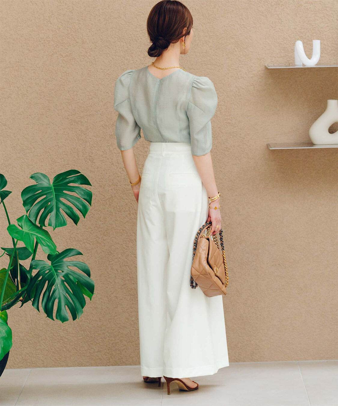 ur's「【星玲奈さんコラボアイテム】フロントタックハイウエストワイドパンツ」|スラックス|