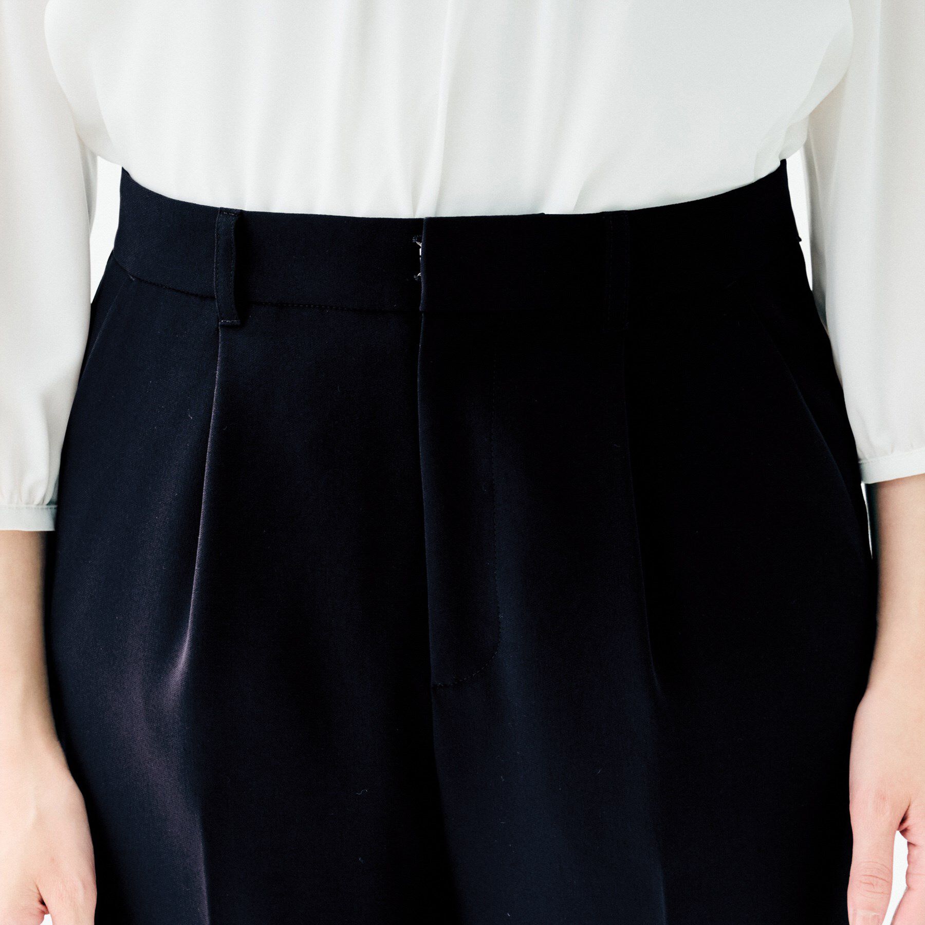 UNTITLED「【洗えるスーツ/ストレッチ性/後ろウエストゴム】テーパードパンツ」|その他|