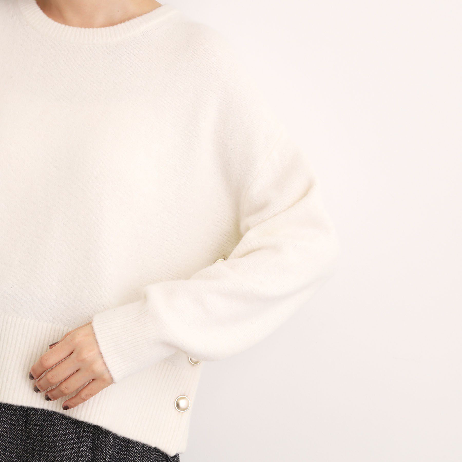 grove「【石川梨華さん着用】【洗える】レイヤードにもおすすめ！サイド釦ニット」|ニット・セーター|