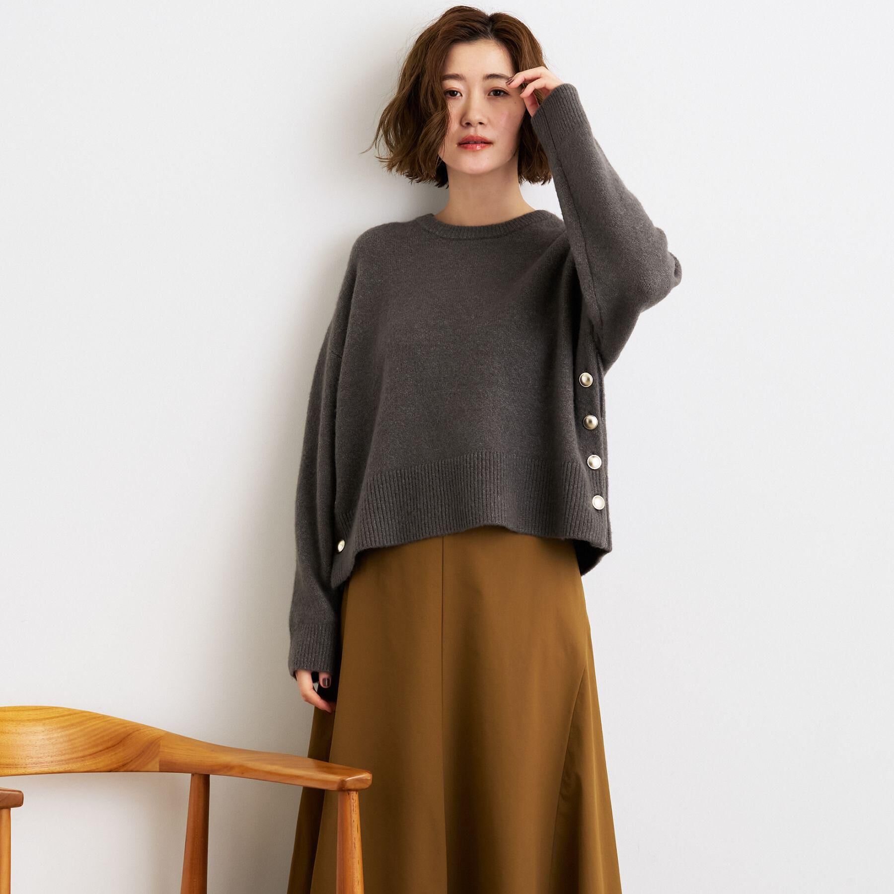 grove「【石川梨華さん着用】【洗える】レイヤードにもおすすめ！サイド釦ニット」|ニット・セーター|