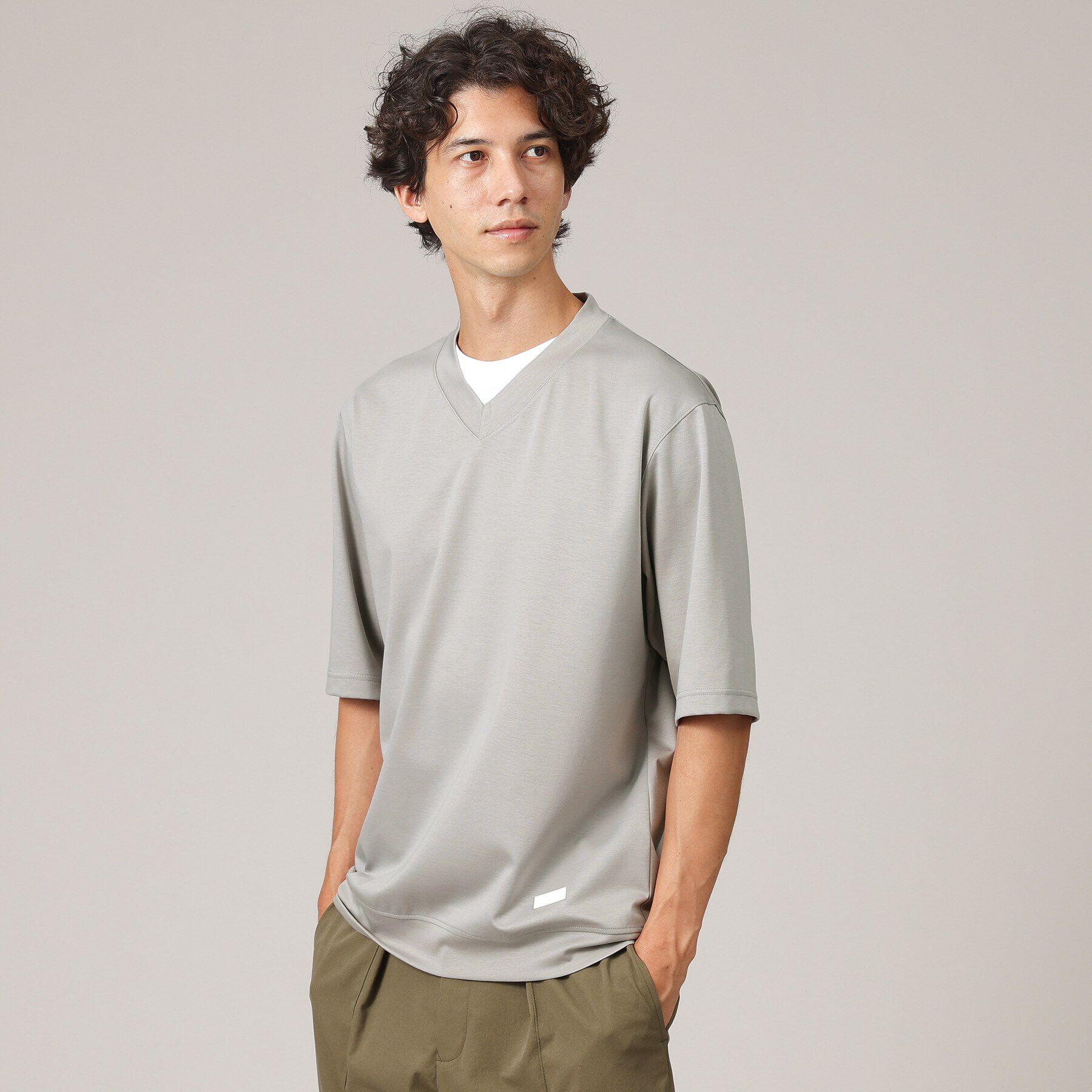 TAKEO KIKUCHI「Vネック フェイクレイヤード カットソー」|Tシャツ・カットソー|