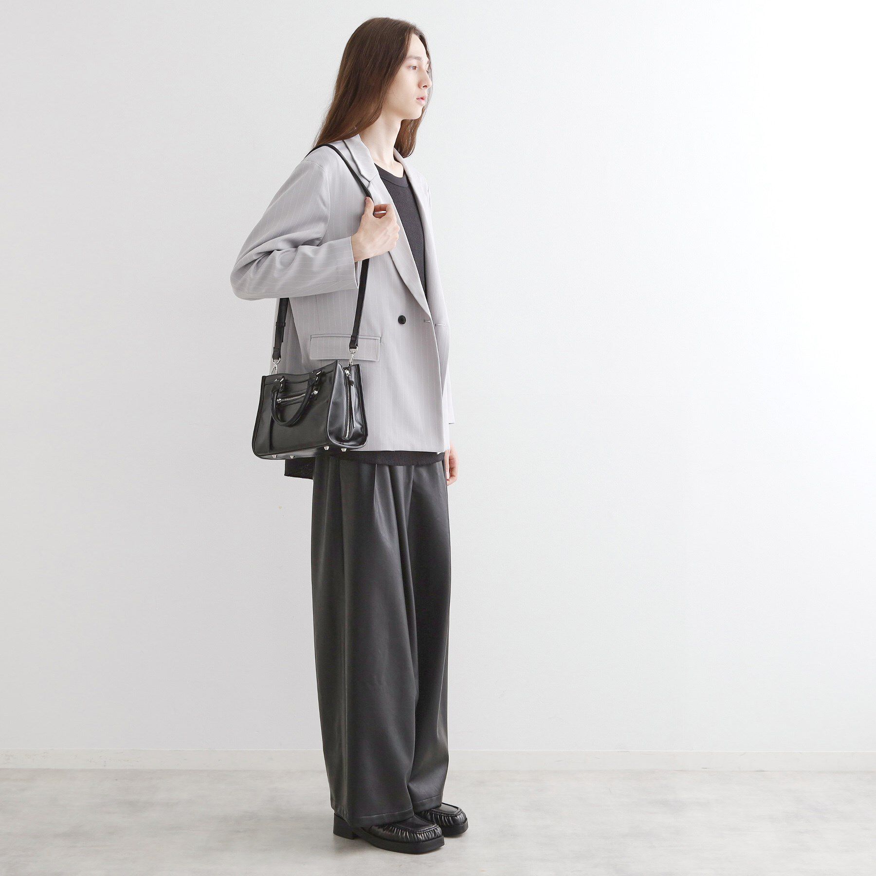 tk.TAKEO KIKUCHI「【FANCYシリーズ】スタッズスクエアボストンバッグ」|ショルダー・メッセンジャー|