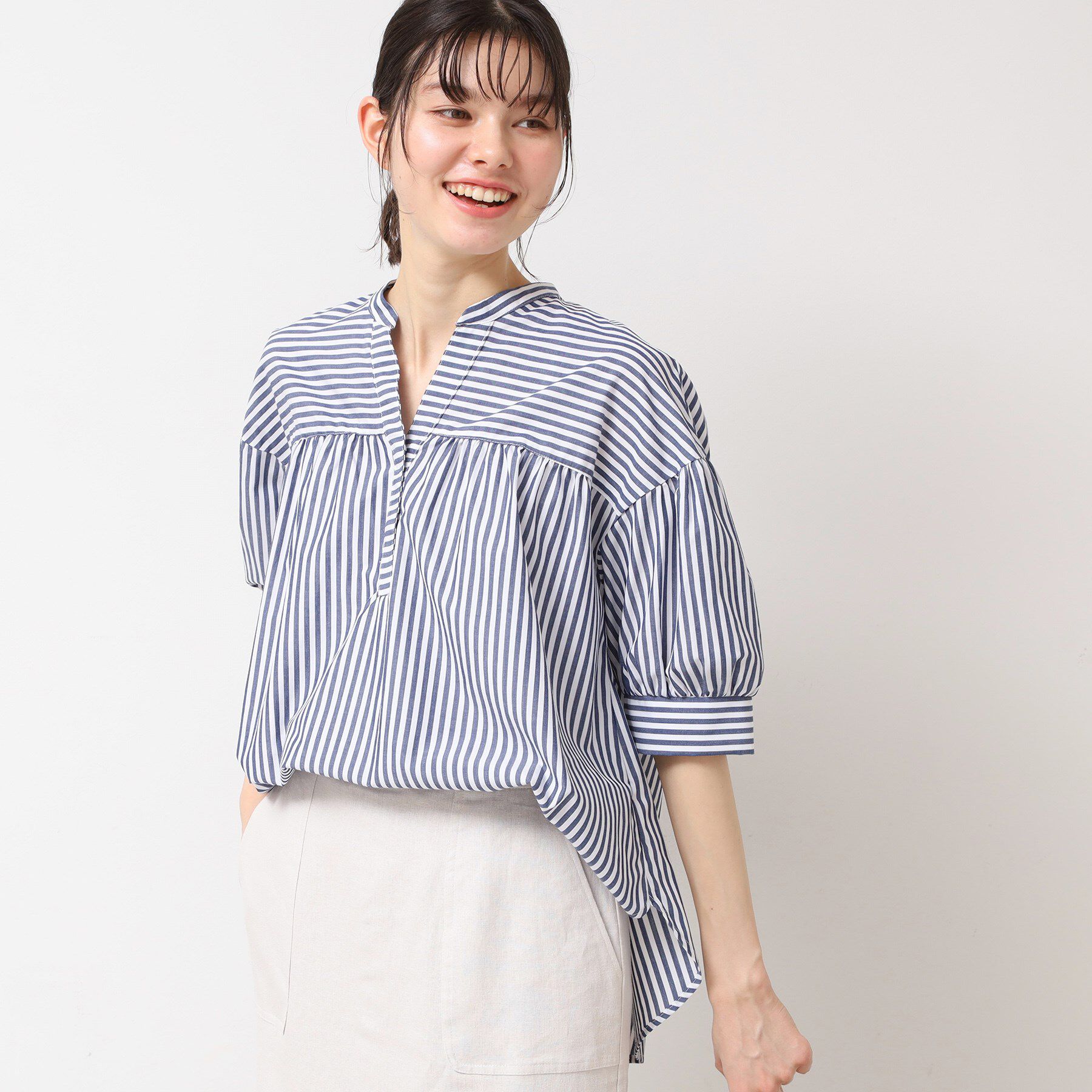 Dessin「【洗える・4サイズ展開】フロントスリット五分袖ブラウス（XS～L）」|シャツ・ブラウス|ネイビー(395)