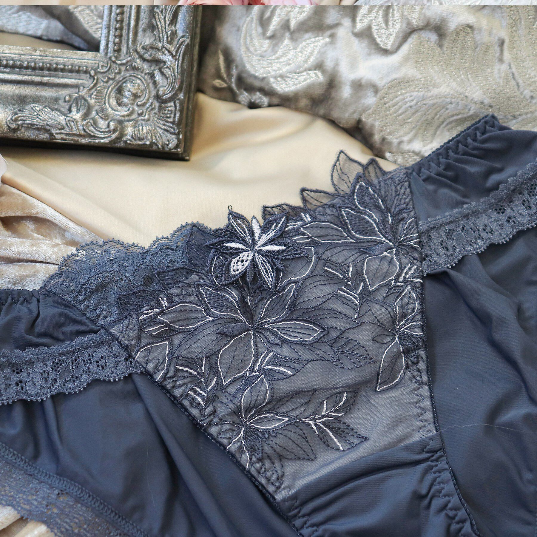 Risa Magli「リヴィア ノーマルショーツ」|インナー|