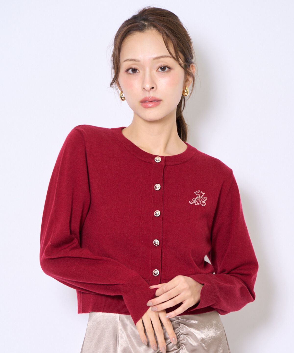 アンドクチュール「刺繍クルーネック長袖カーディガン」|カーディガン|レッド