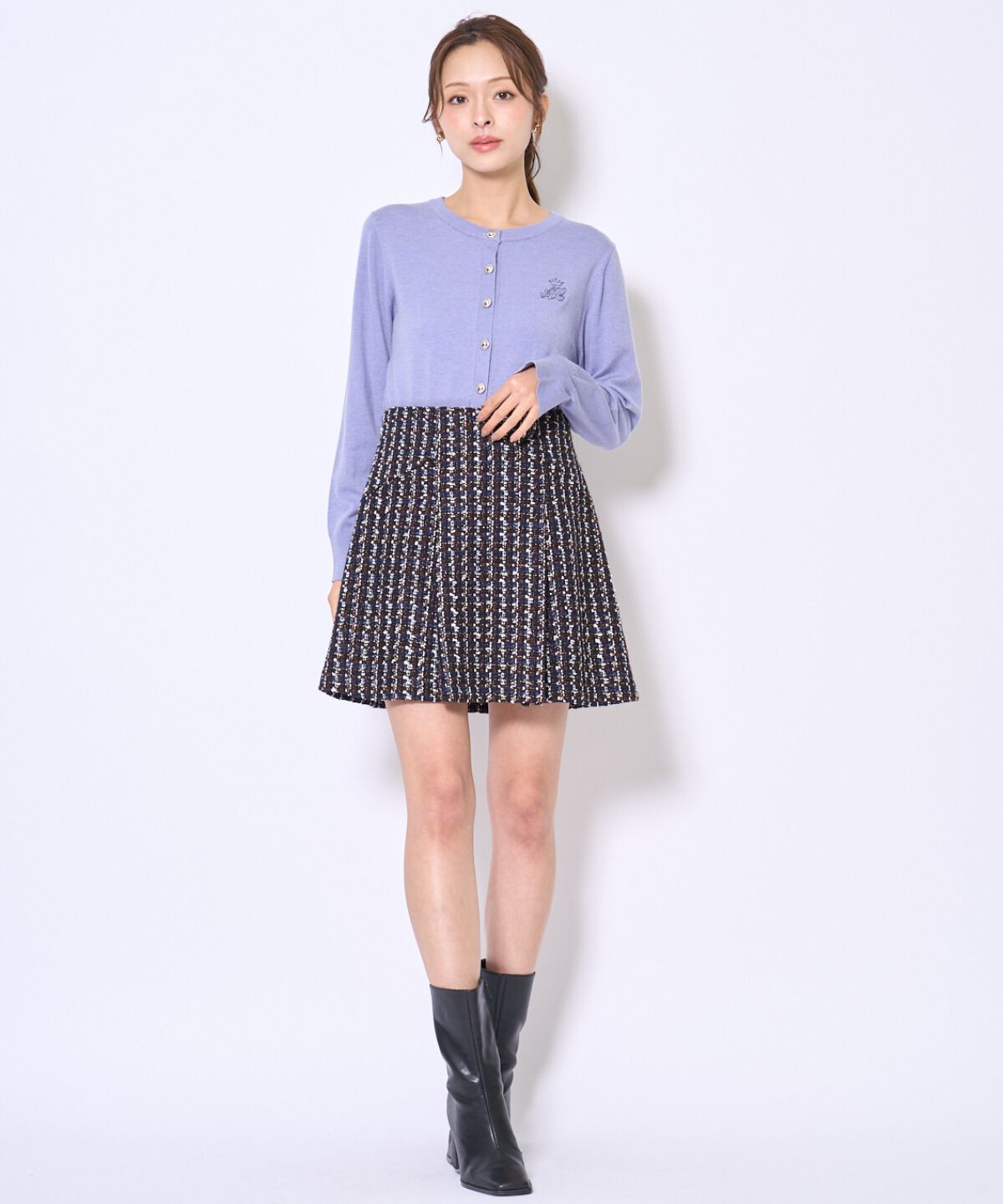 アンドクチュール「刺繍クルーネック長袖カーディガン」|カーディガン|