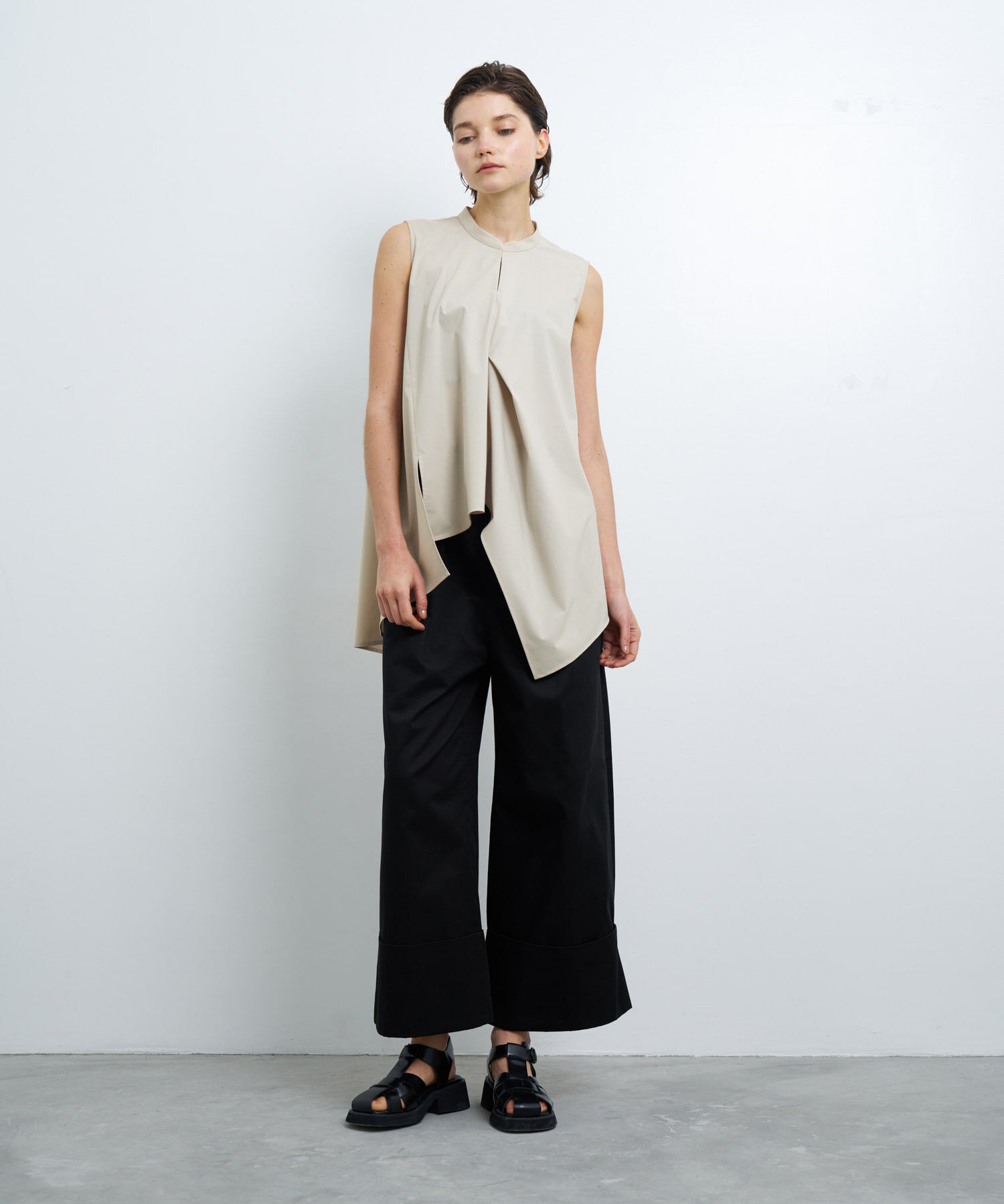 LANVIN en Bleu「アシンメヘムスキッパーブラウス」|シャツ・ブラウス|