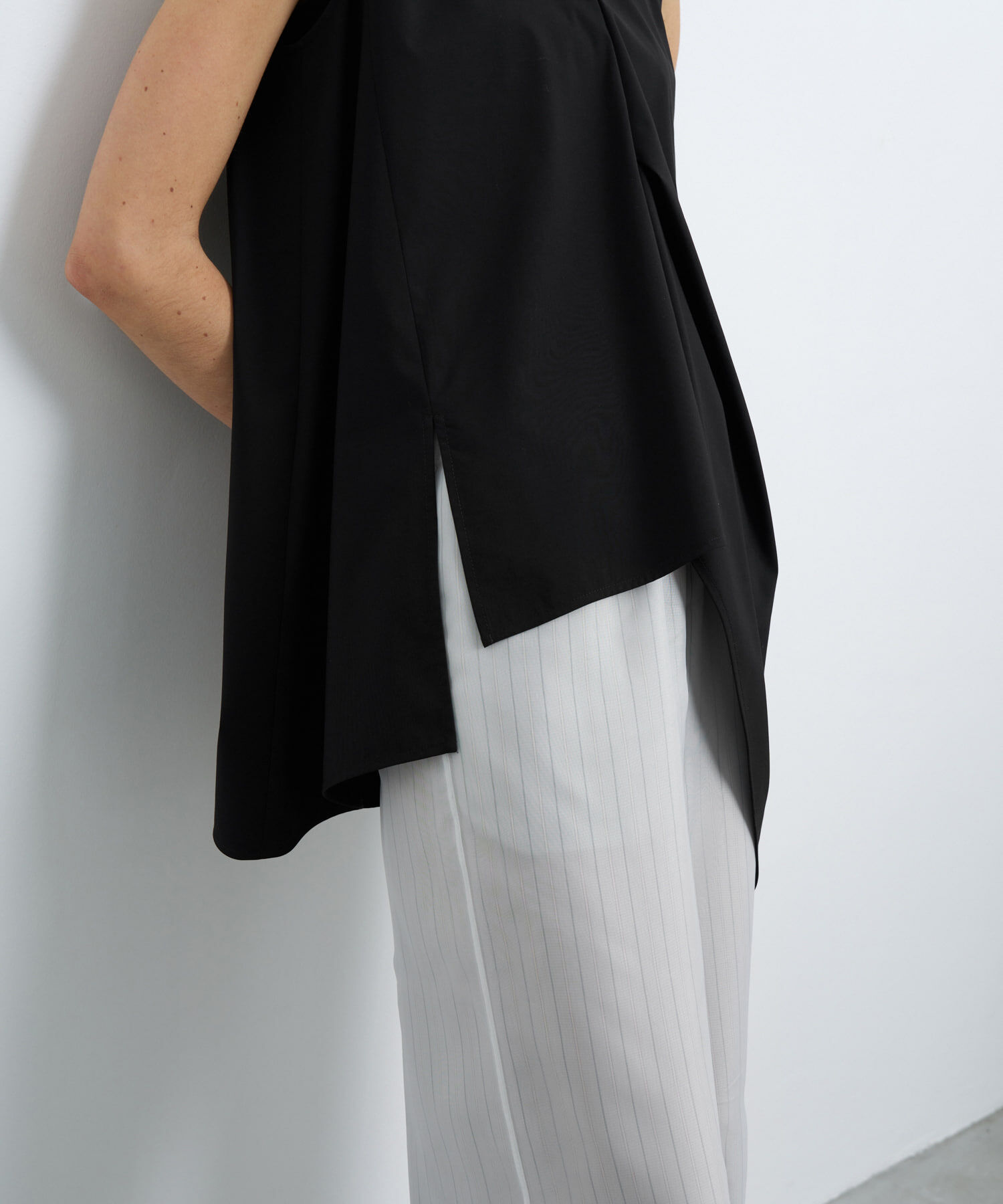 LANVIN en Bleu「アシンメヘムスキッパーブラウス」|シャツ・ブラウス|