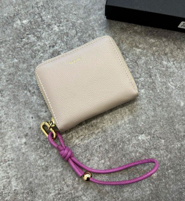 fredy emue「【WEB限定】【BEAURE/ビュレ】レザーストラップウォレット M」|財布|