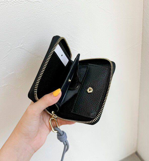 fredy emue「【WEB限定】【BEAURE/ビュレ】レザーストラップウォレット M」|財布|