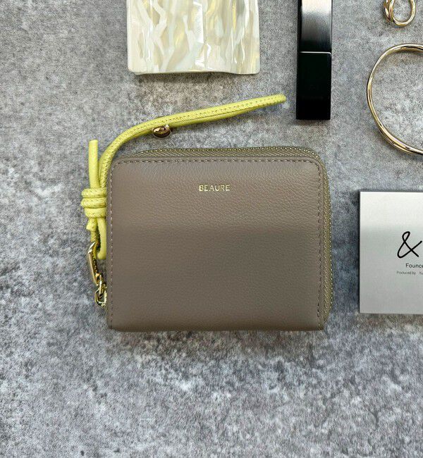 fredy emue「【WEB限定】【BEAURE/ビュレ】レザーストラップウォレット M」|財布|