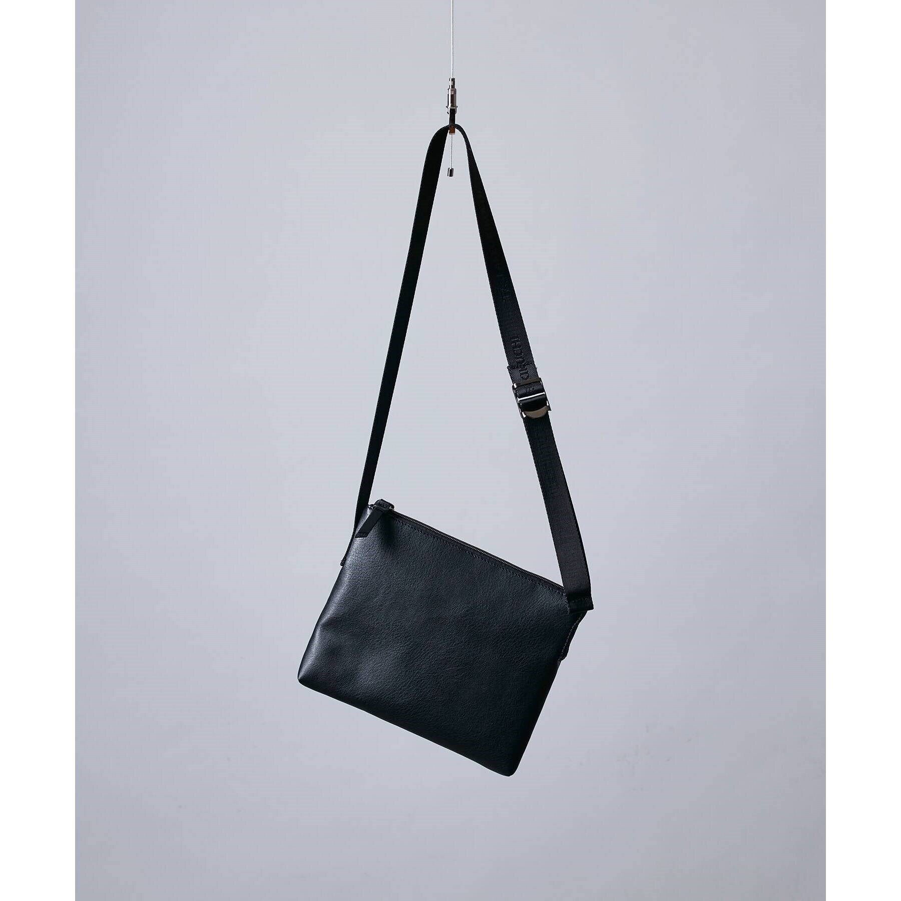 tk.TAKEO KIKUCHI「レザー調サコッシュバッグ」|ショルダー・メッセンジャー|ブラック(019)