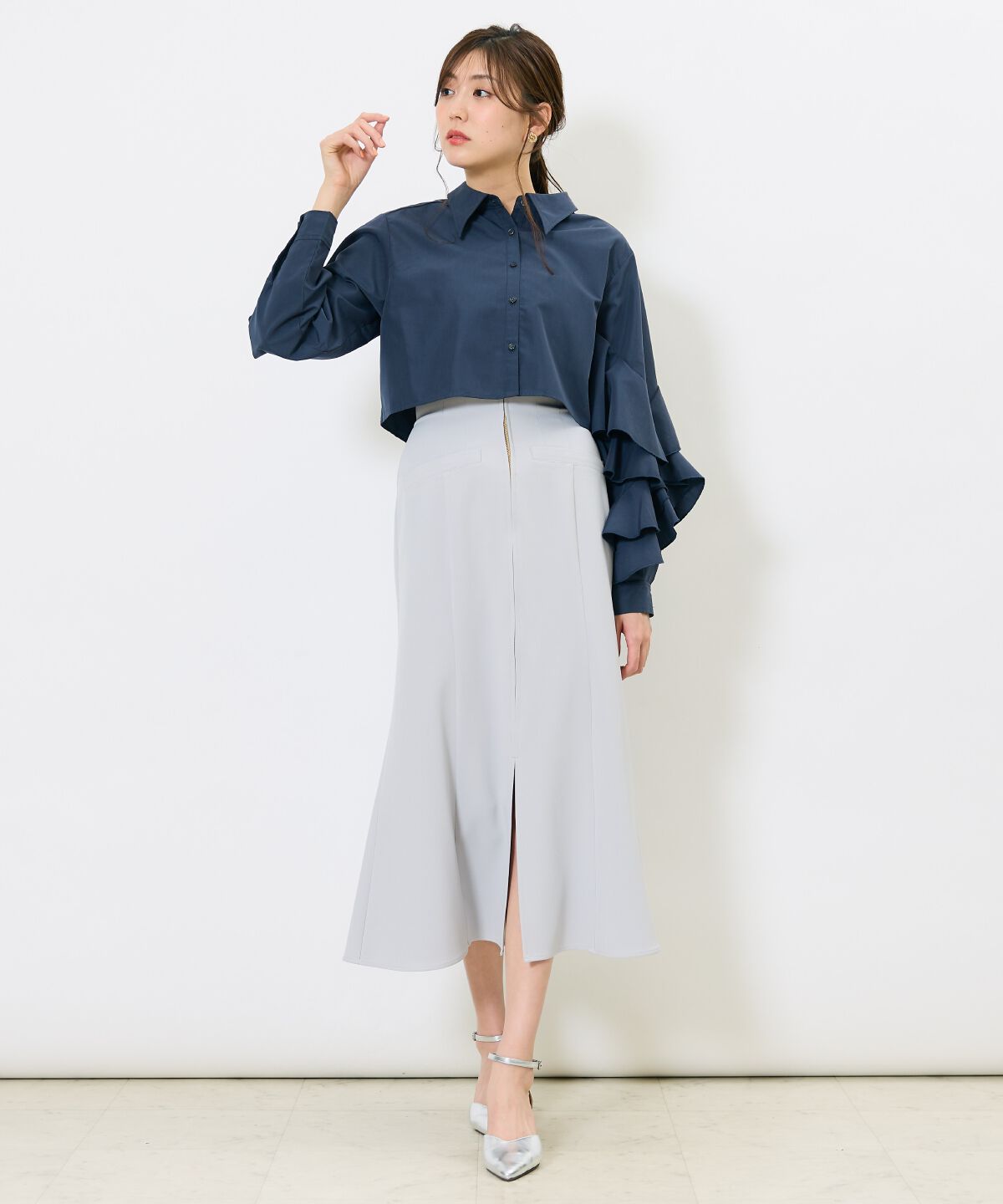 アンドクチュール「アシメフリルクロップドシャツ」|シャツ・ブラウス|