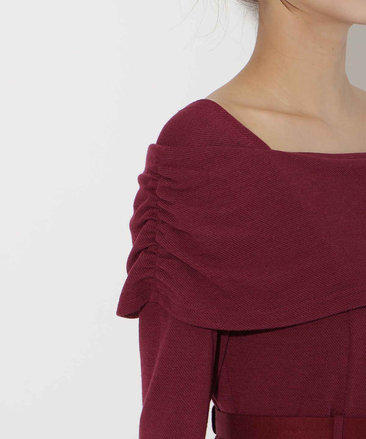 アンドクチュール「ベルト付きオフショルカットワンピース」|ワンピース|