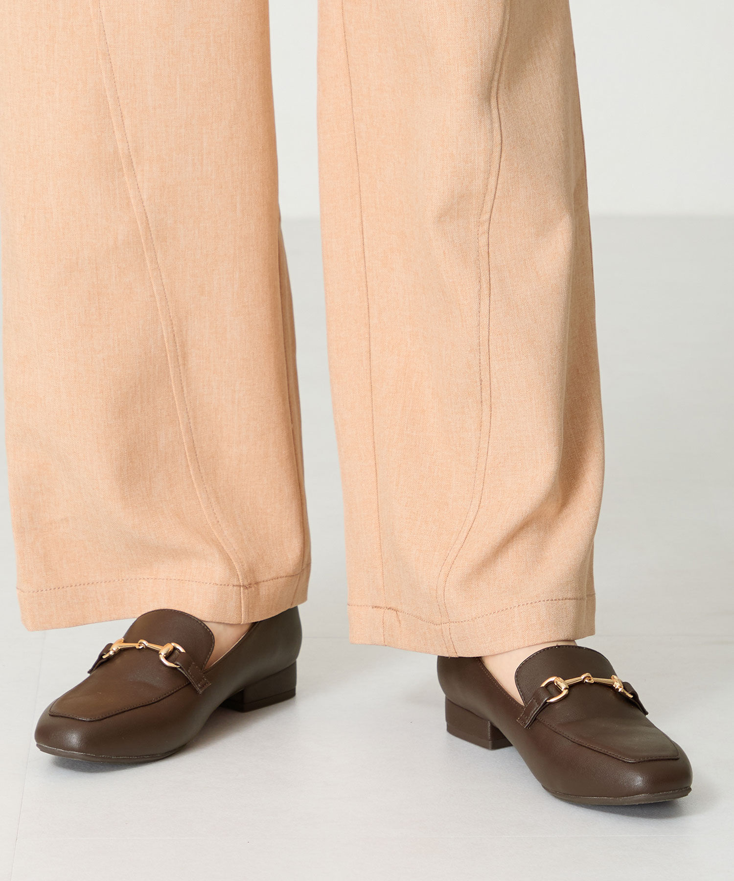 ORiental TRaffic「【跳べるパンプス/シリーズ累計１５０万足突破】スクエアトゥビットモチーフ  ローファー /R-3210」|パンプス|