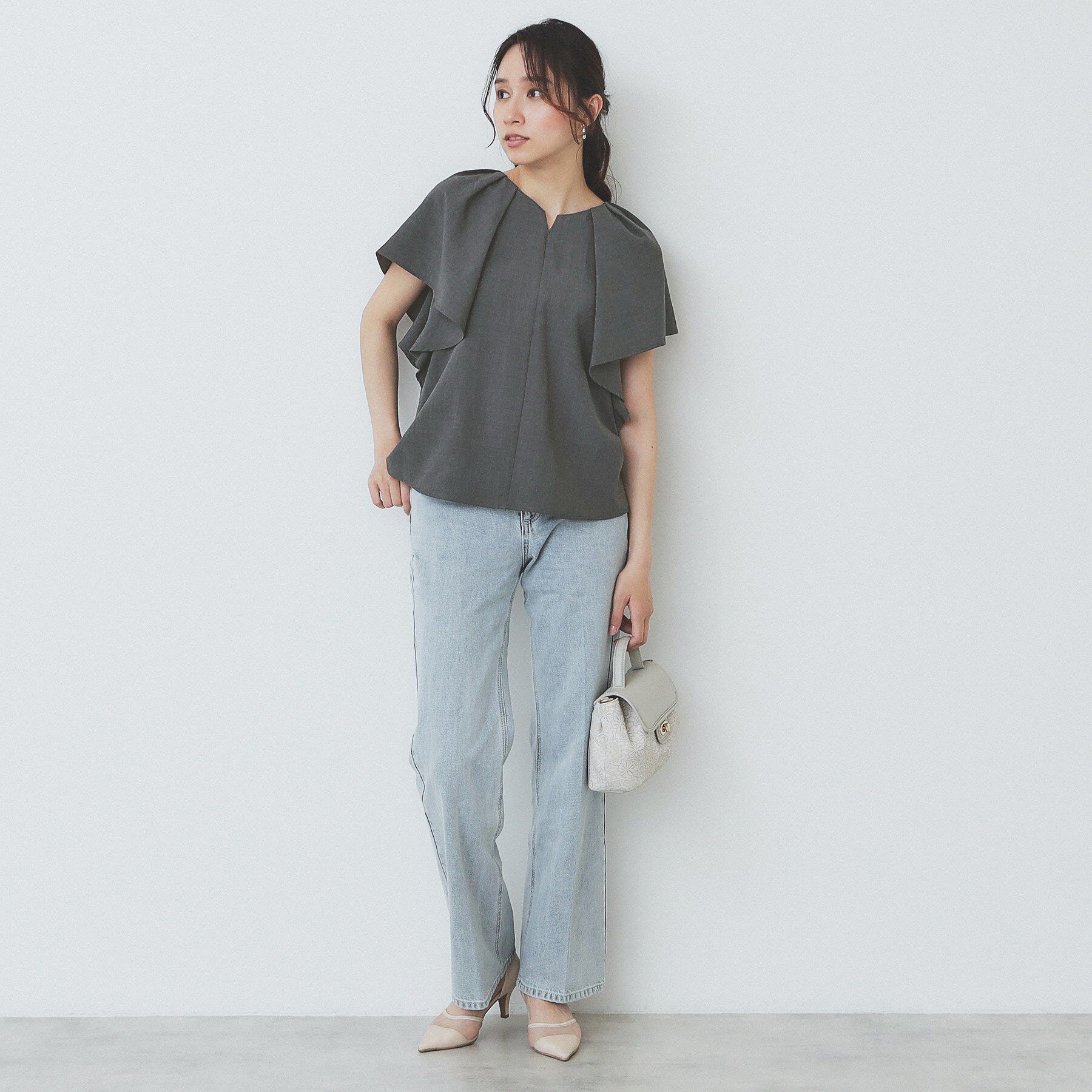 index「《7色展開/S-LLサイズ》フリルタックスリーブキーネックブラウス【吸水速乾/洗濯機可/イージーアイ」|シャツ・ブラウス|