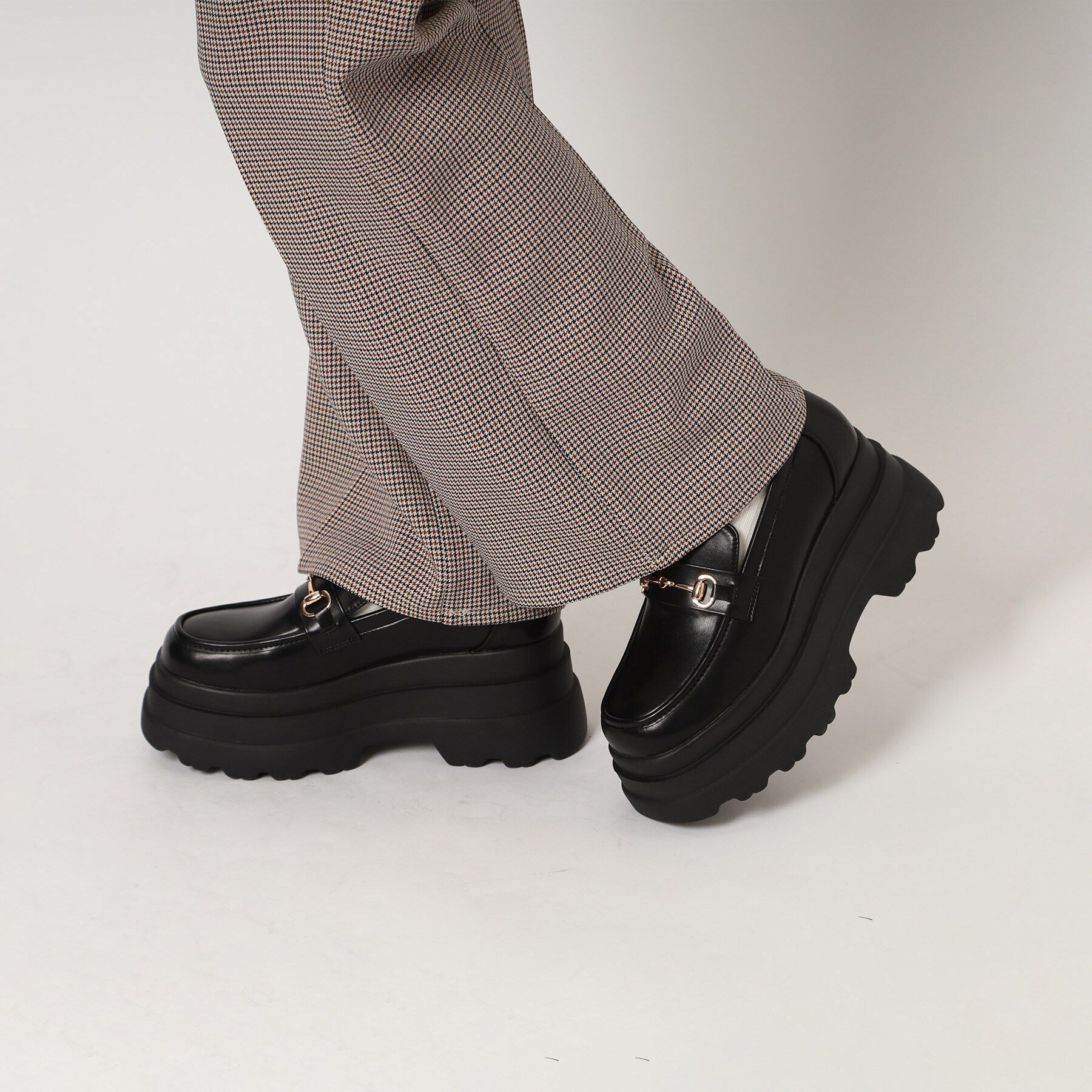 csT&P「厚底2段ソールビット付きローファーパンプス」|パンプス|