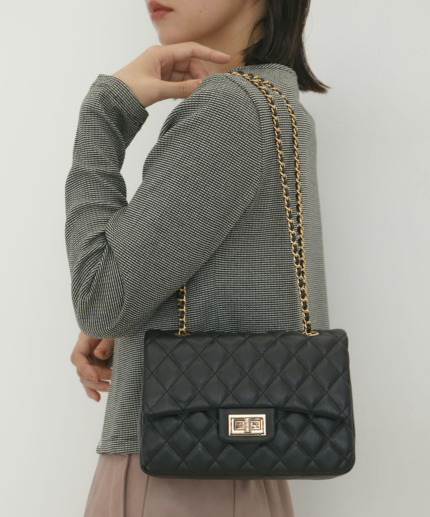 VIS「チェーンショルダーキルティングバッグ」|ショルダー・メッセンジャー|