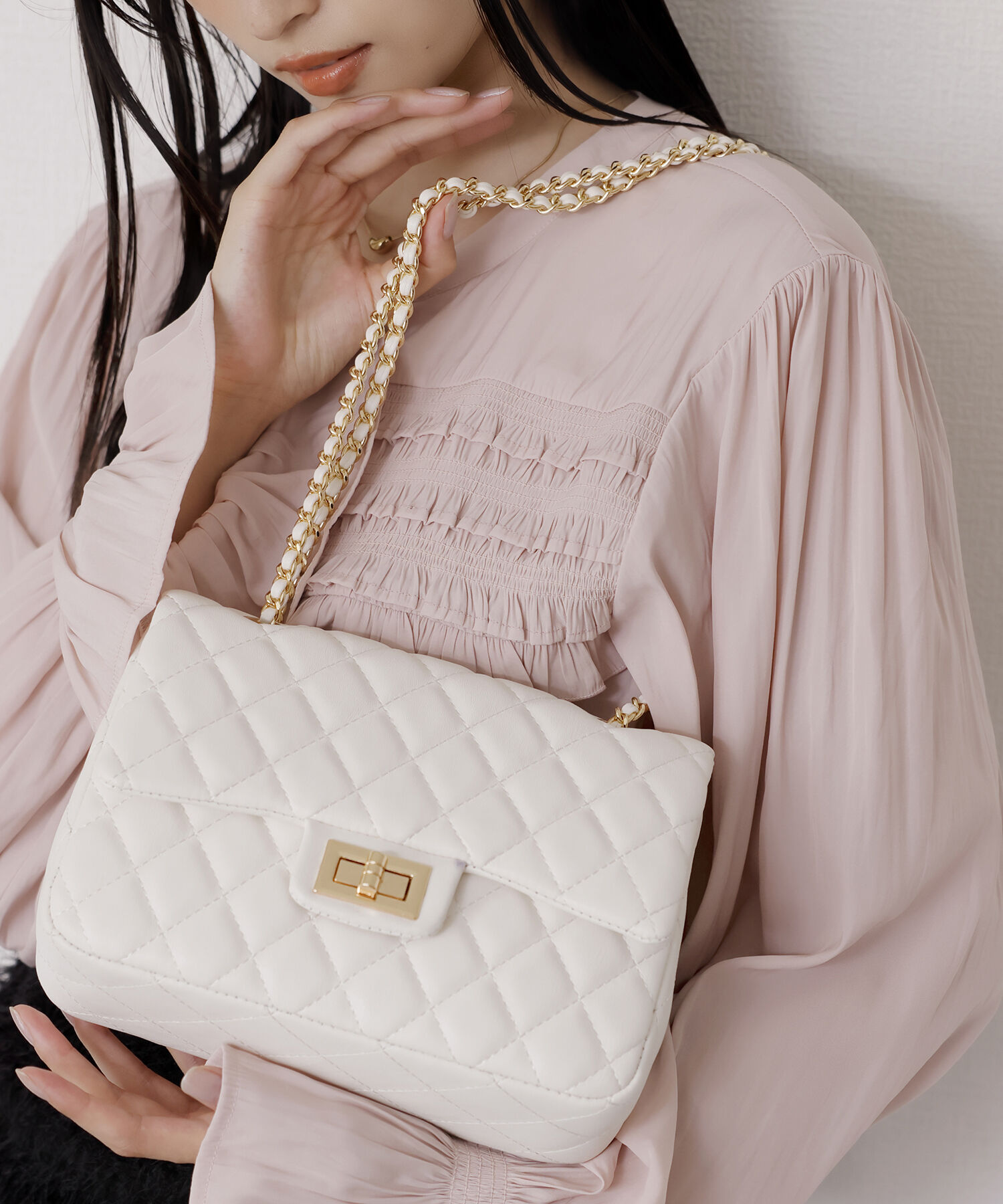 VIS「チェーンショルダーキルティングバッグ」|ショルダー・メッセンジャー|